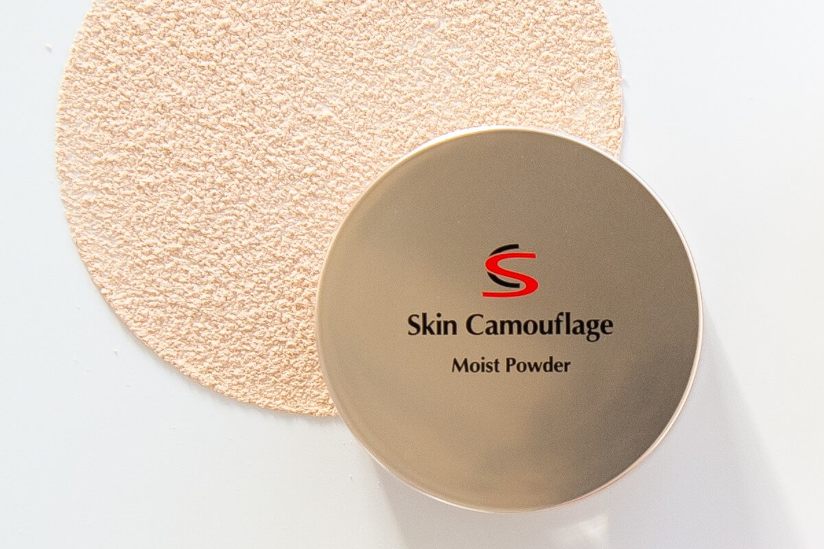 しっとりルースパウダーで、乾燥する季節も快適なベースメイクを