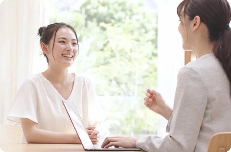 マーシュフィールド商品の使用方法紹介している様子